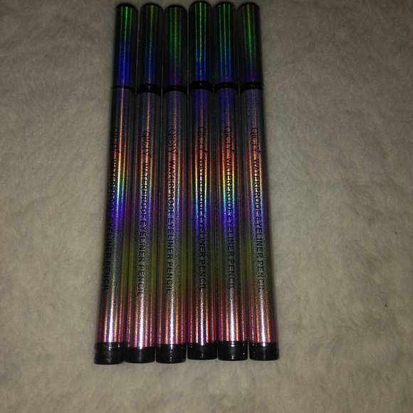 Eyeliners - Picture 6 of 6